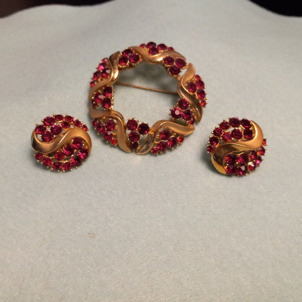 Vintage Crown Trifari Brooch and Clip Earrings